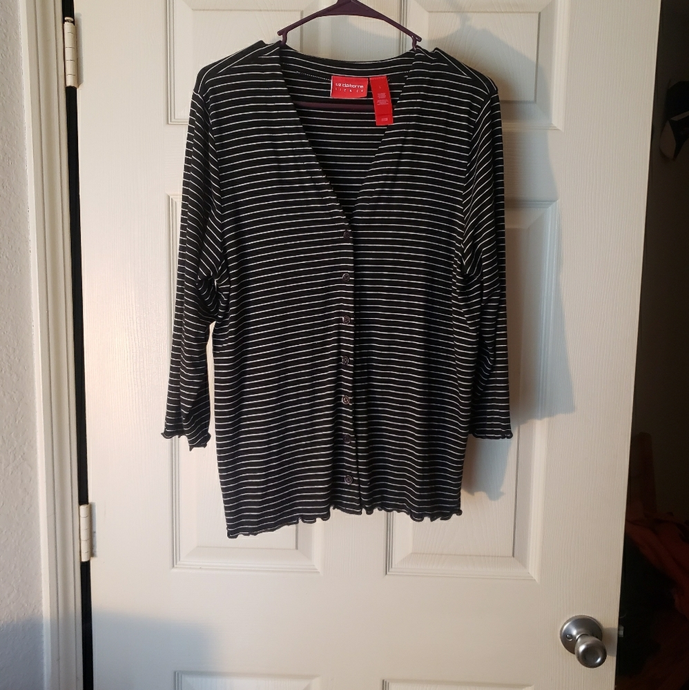 Liz Clayborn button up light weight sweater